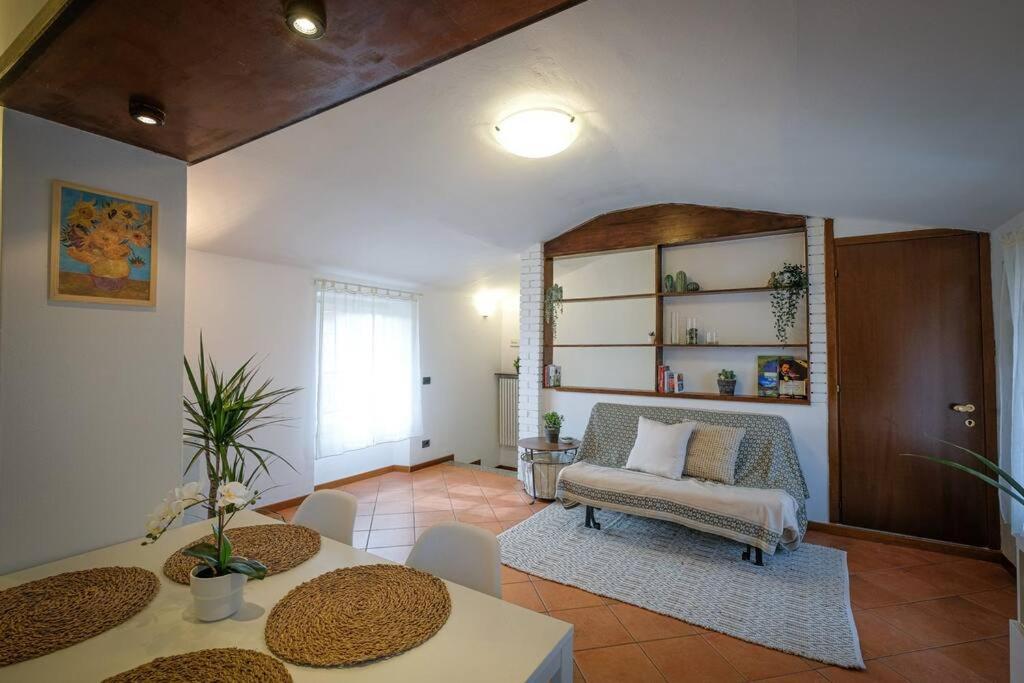 Intero Alloggio: Frida'S Apartment ベルガモ エクステリア 写真